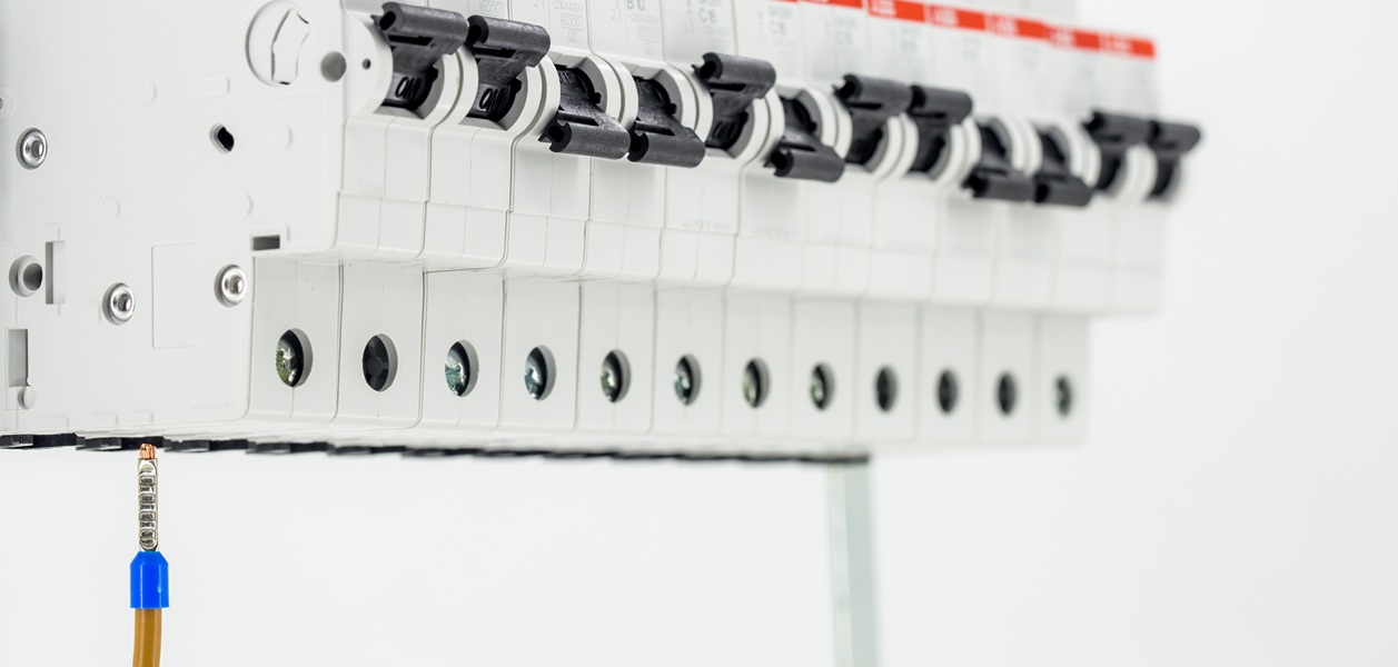 Tableau électrique avec disjoncteurs